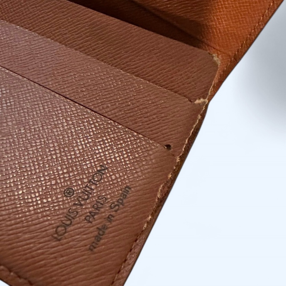 Louis Vuitton Monogram Wallet - Picture 4 of 7